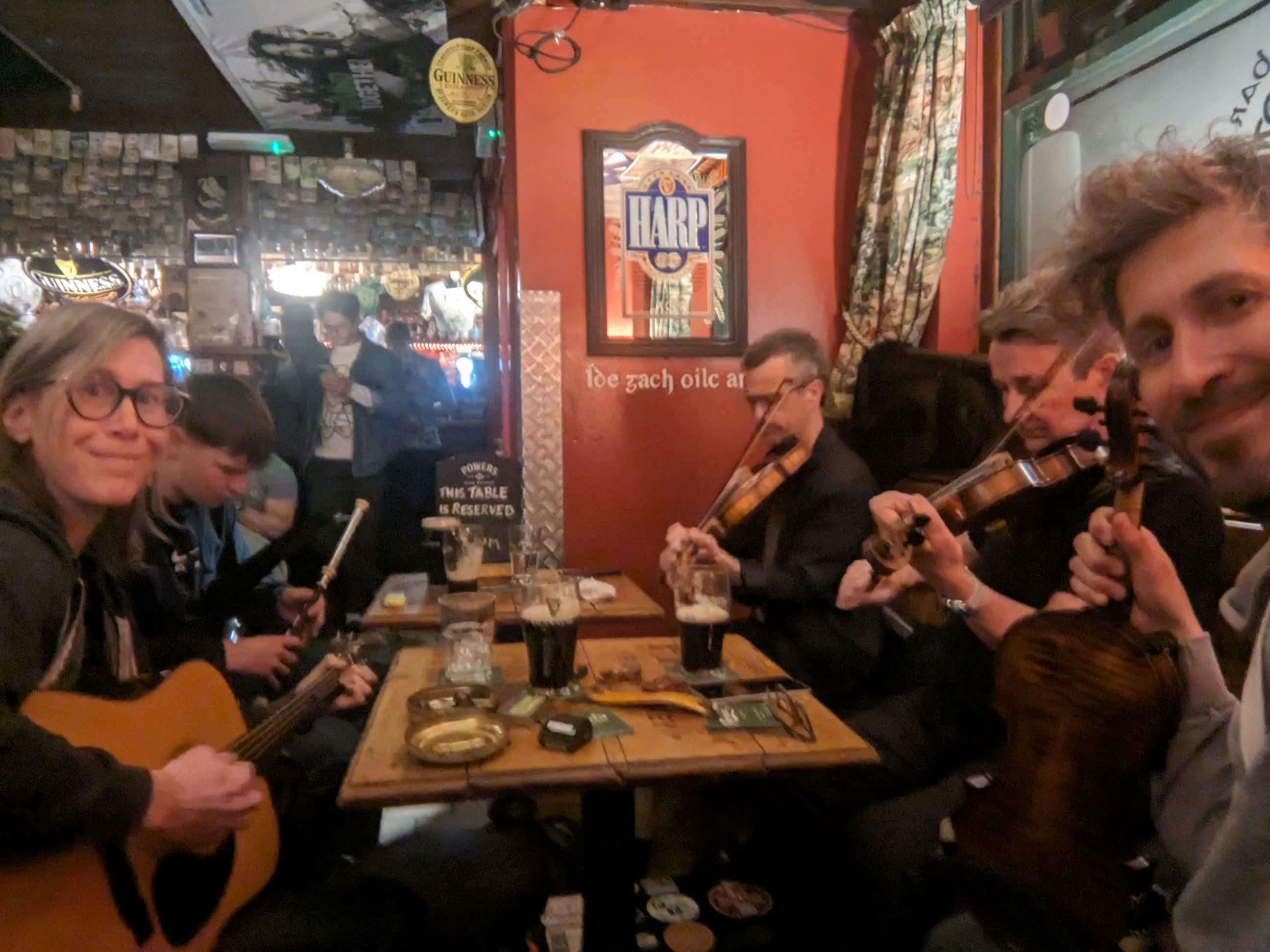 Trad session at Madden's Bar, Belfast | Photo: Honza Bartošek