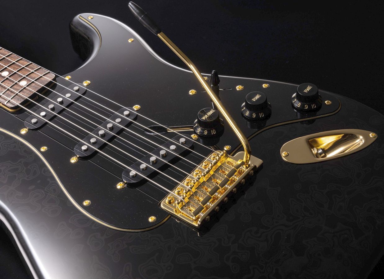 Fender Flagship Tokyo First Anniversary Urushi Stratocaster