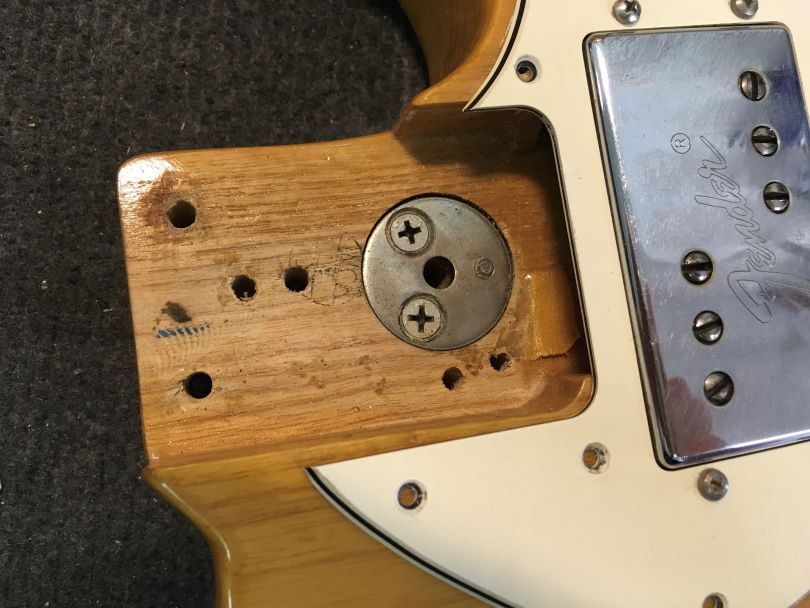 Anchoring the neck with three bolts on a 1975 Thinline Telecaster