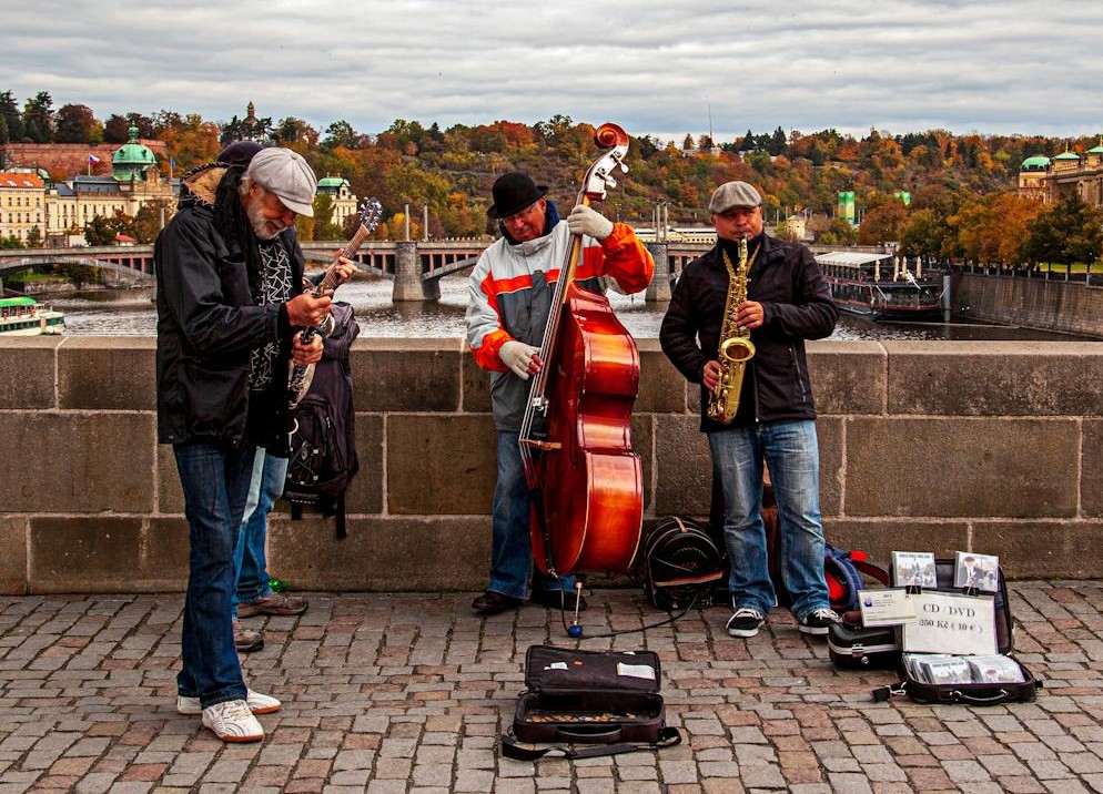 Musicians on Charles Bridge