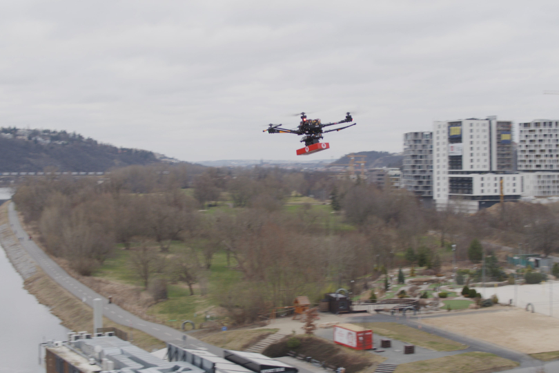 Kytary.cz delivers a ukulele by drone