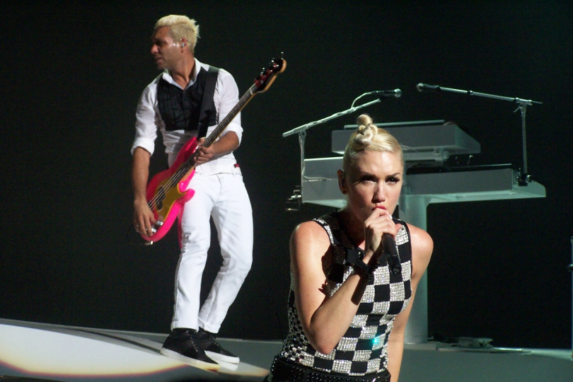 As a response to her breakup with bass player Tony Kanal, Gwen Stefani rewrote the lyrics and gave "Don't Speak" a complete facelift. | Photo: Jim Trottier (CC BY-SA 2.0) As a response to her breakup with bass player Tony Kanal, Gwen Stefani rewrote the lyrics and gave "Don't Speak" a complete facelift. | Photo: Jim Trottier (CC BY-SA 2.0)