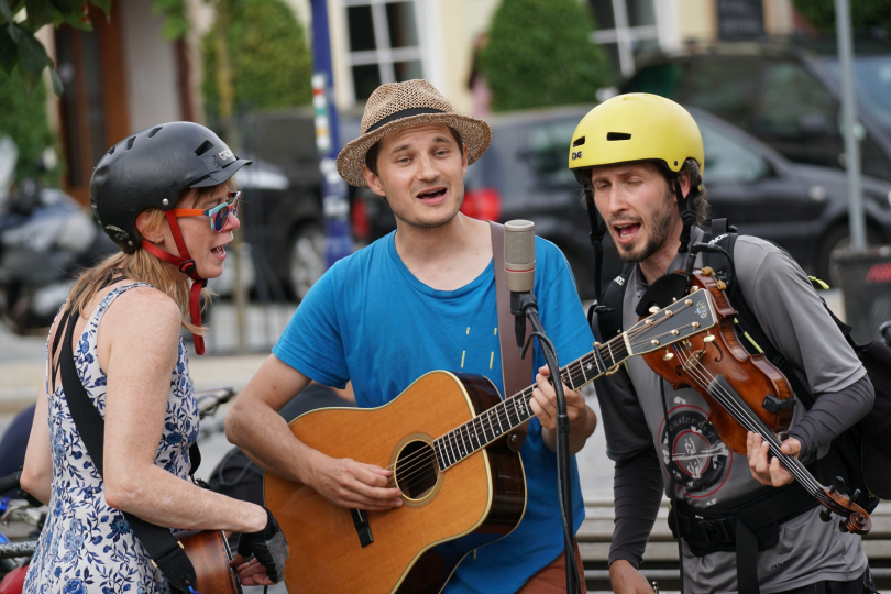 Busking | Photo: Štěpán Obdržálek