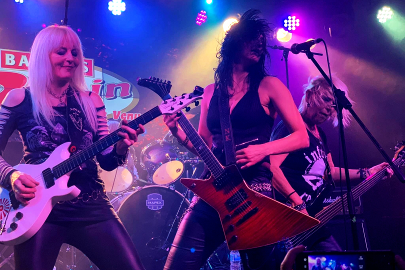 Wolverhampton, The Robin. Girlschool playing with a different frontwoman for the first time – with me. | Photo: Gary Carter Wolverhampton, The Robin. Girlschool playing with a different frontwoman for the first time – with me. | Photo: Gary Carter