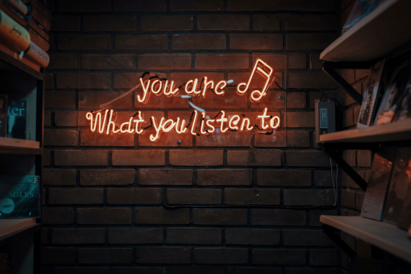 If music is only defined as vibrations passing through space, how is it possible that it has magical powers? Why is it that music can engage every part of the brain? And could we survive in a world without music? | Photo: Mohammad Metri (Unsplash) If music is only defined as vibrations passing through space, how is it possible that it has magical powers? Why is it that music can engage every part of the brain? And could we survive in a world without music? | Photo: Mohammad Metri (Unsplash)