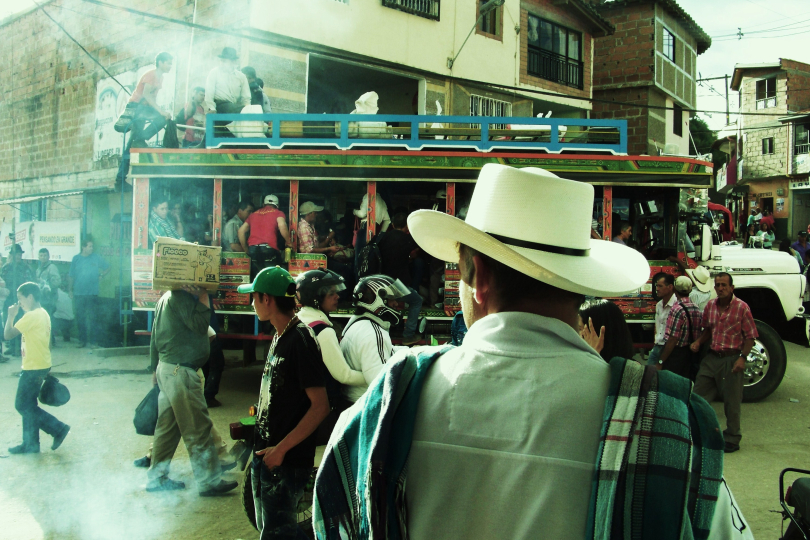 A scene from San Vincente, Colombia. | Photo: Matěj Ptaszek