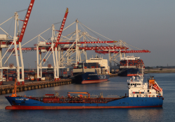 The port of Dunkirk | Photo: Honza Bartošek