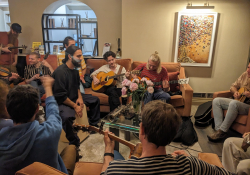 Late night jam session in the Clew Bay Hotel, Westport | Photo: Honza Bartošek