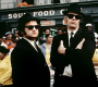 The most famous version of Sweet Home Chicago is the one played by The Blues Brothers – Dan Aykroyd and John Belushi, in the 1980 film of the same name. | Photo: The Hollywood Reporter