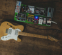 All guitarists love their instruments, boxes, amps and other gadgets that help them create crazy sound experiments. When can you say enough is enough? | Photo: Anton Shuvalov (Unsplash)