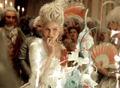 Kirsten Dunst as Marie Antoinette. | Photo: screenshot from the movie 