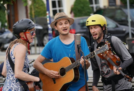 Busking | Photo: Štěpán Obdržálek