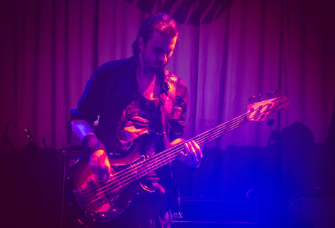 The bass line in Uprising is played in octaves in a shuffle feel and the ‘synthy’ character is due to an octave effect. | Photo: Danny Clifford
