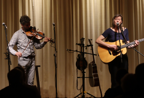 Loes and Honza in the Parel van Zuilen. | Photo: Esther Bosch Loes and Honza in the Parel van Zuilen. | Photo: Esther Bosch
