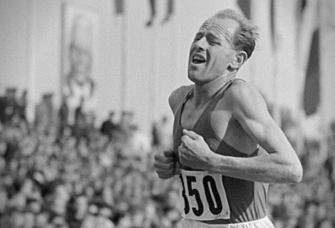 If your style that isn't popular, people criticise you for it or point it out with a smile, try following Zátopek's lead. | Photo: Wikipedia