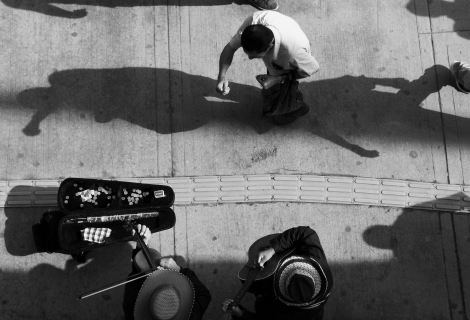 Street musicians in Medellín (Colombia). | Photo: Matěj Ptaszek