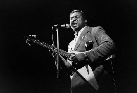 Albert King is once and for all the greatest personality behind the Flying V guitar. | Photo: flickr