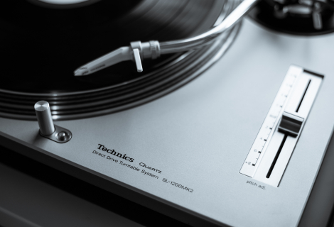 A close up of the Technics SL-1200MK2 | Photo: Creative Commons