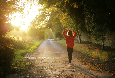 Setting a realistic goal and writing down the steps that will lead to its completion is the first step towards looking back in a year's time with a feeling of a job well done. I Photo: Emma Simpson (Unsplash)