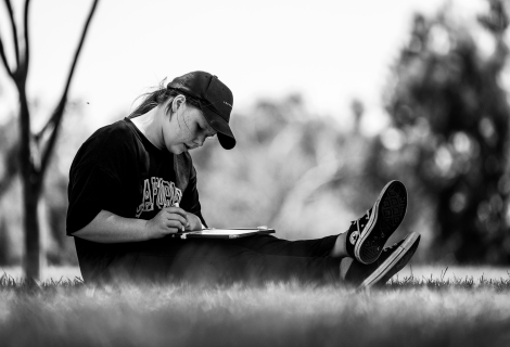 Summer is the perfect time to give yourself the chance to slow down, look inward and catch scattered sources of inspiration. I Photo: Ruslan Zaplatin on Unsplash Summer is the perfect time to give yourself the chance to slow down, look inward and catch scattered sources of inspiration. I Photo: Ruslan Zaplatin on Unsplash