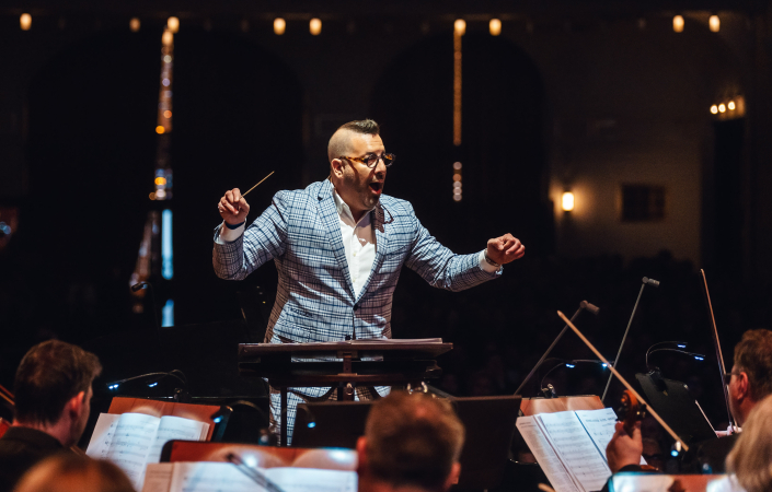 Christopher Lennertz performing at Obecni Dum | Photo: Petr Klapper, Composers Summit Prague